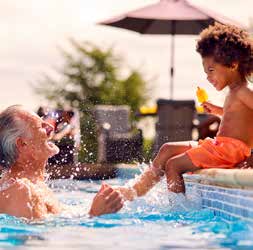 The Entertainer Plunge plunge pool kits feature side by side stairs and tanning ledge. This small pool design is what you need to relax and catch some rays